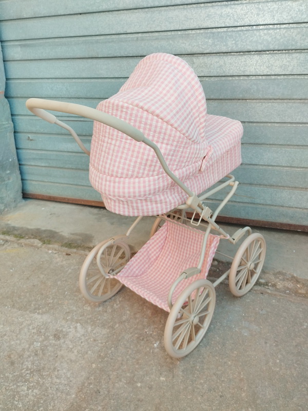 carrito bebe muñeca tela plast rosa 67-89x52-65x41 1u